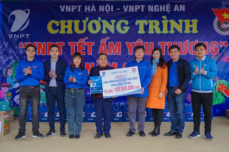 VNPT Hà Nội phối hợp VNPT địa bàn Nghệ An triển khai "VNPT Tết ấm yêu thương” VNPT Hà Nội phối hợp VNPT địa bàn Nghệ An triển khai "VNPT Tết ấm yêu thương”